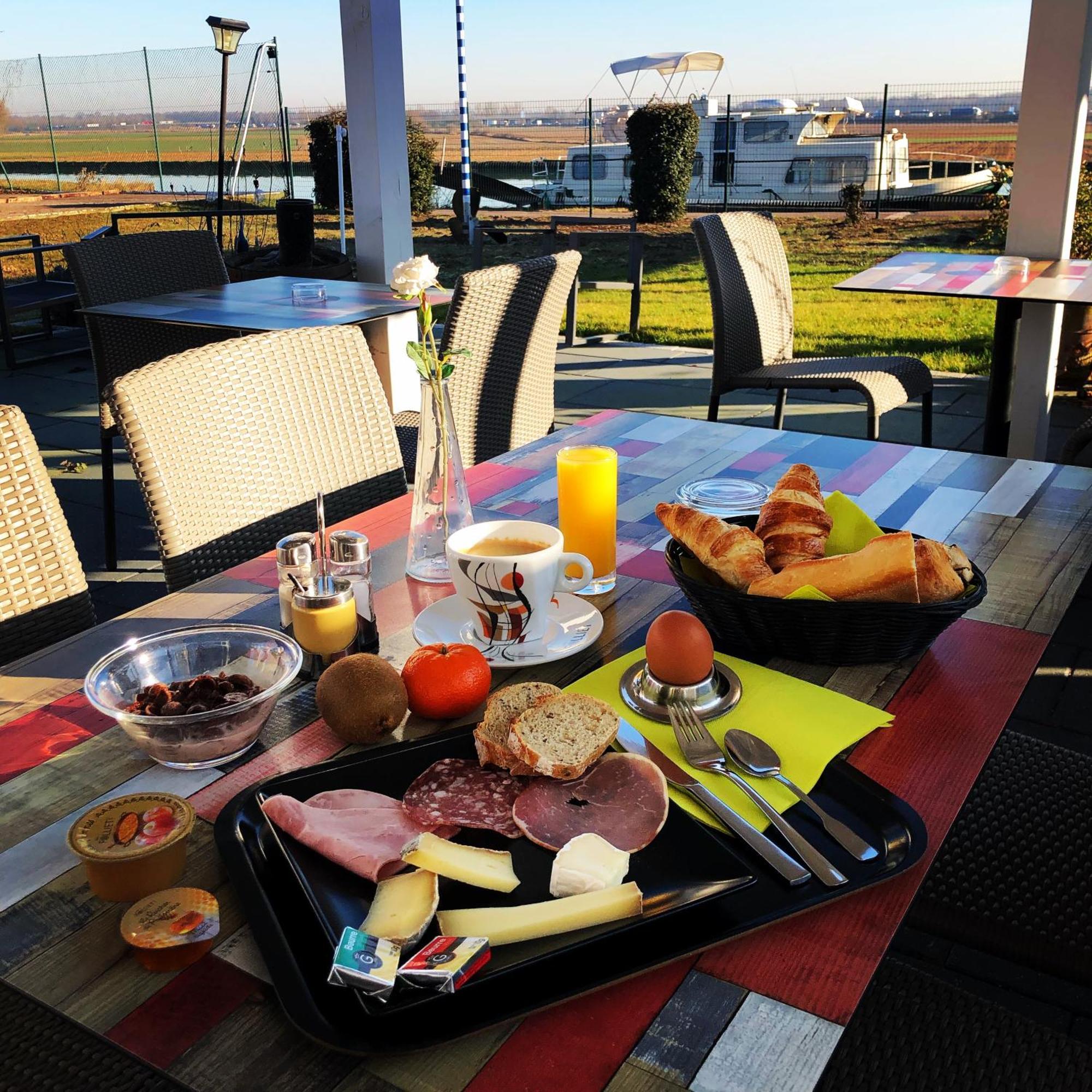 ונדנהיים Hotel Restaurant Argos, Strasbourg Nord מראה חיצוני תמונה